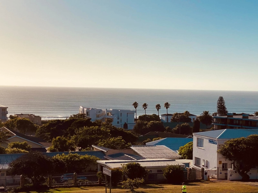 5 Bedroom Property for Sale in Jeffreys Bay Central Eastern Cape